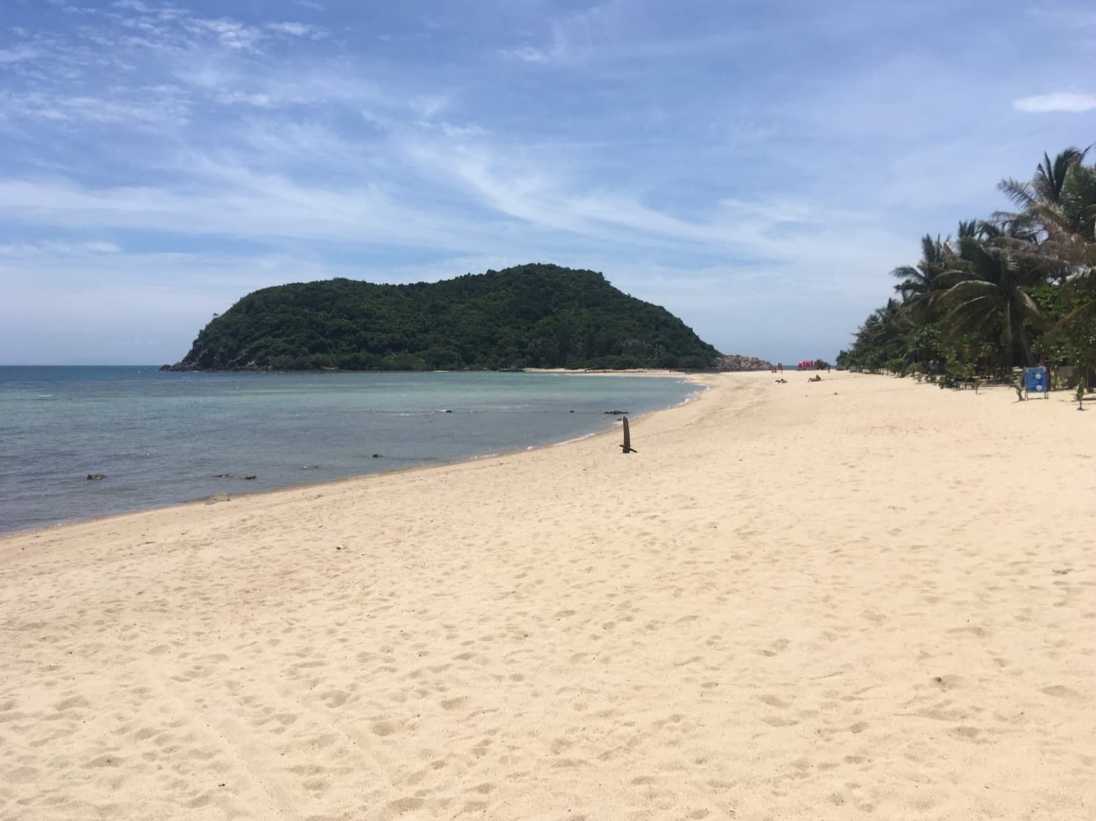 Local divers pulled ghost nets and garbage off the reef at Haad Yao